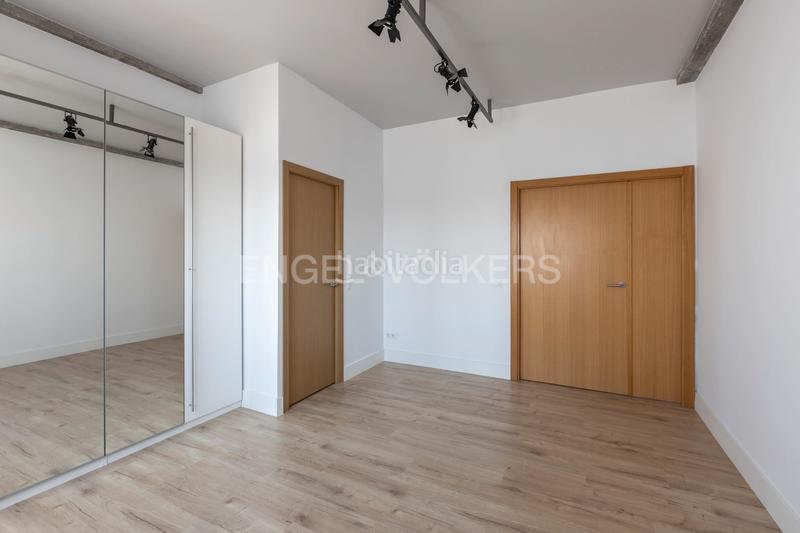 Foto 9a70d34e-19bb-47e7-8b56-82242fb4e8b0. Attique avec chauffage dans Simancas Madrid