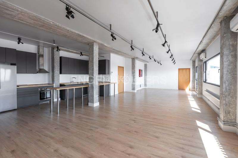 Foto a7297246-6f45-490e-b78f-91557886e046. Attique avec chauffage dans Simancas Madrid