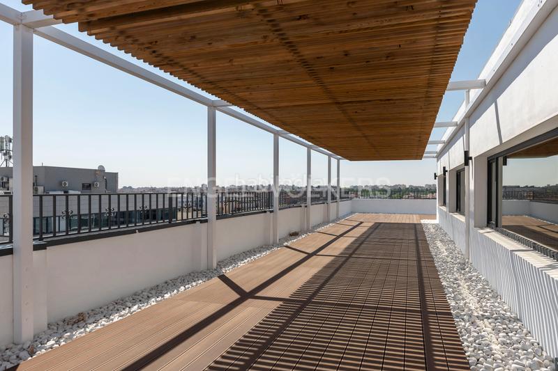 Foto ff38fb7a-aa42-4b58-bfee-b4879d30d2a6. Attique avec chauffage dans Simancas Madrid