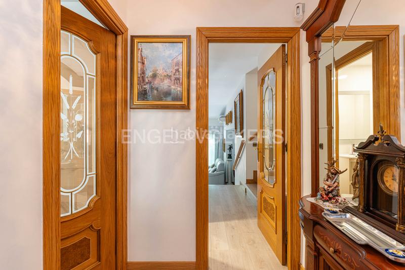 Foto 45a09443-a13b-4d6b-95f7-1911ab8d8e9d. Casa amb calefacció aparcament a Las Dehesillas-Vereda de los Estudiantes Leganés
