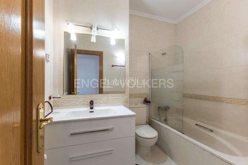 Foto e1f1cf5f-c791-4ceb-85ee-3103fae378a5. Appartement avec chauffage dans Castillejos-Cuzco Madrid