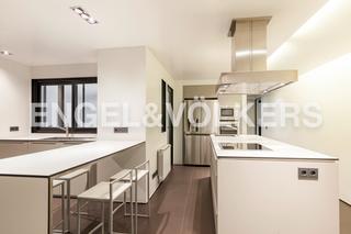 Apartamento en La Paz. Maravilloso piso totalmente exterior con terraza, piscina y plaz