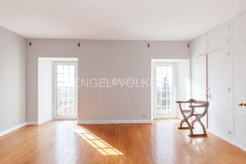 Foto 7cd1662c-43b9-46b9-99de-4870b9394bff. House with heating parking pool in Miraflores de la Sierra