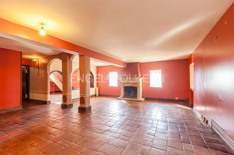 Foto bef14ffc-e5c5-4f63-b24b-c068b1dbebd5. House with heating parking pool in Miraflores de la Sierra