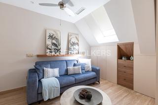 Apartament a Cortes-Huertas. Magnífico ático dúplex con gran terraza en cortes.