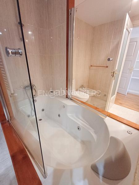 Foto 3d0193df-4904-40c1-9915-bdd8aa43b035. Affitto casa con riscaldamento parcheggio piscina in Madrid