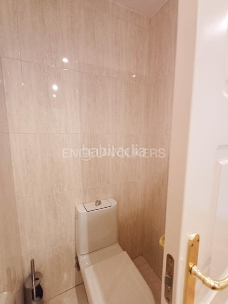 Foto 72dd4bde-3797-4a16-9a52-ad5ba4ca8af1. Affitto casa con riscaldamento parcheggio piscina in Madrid