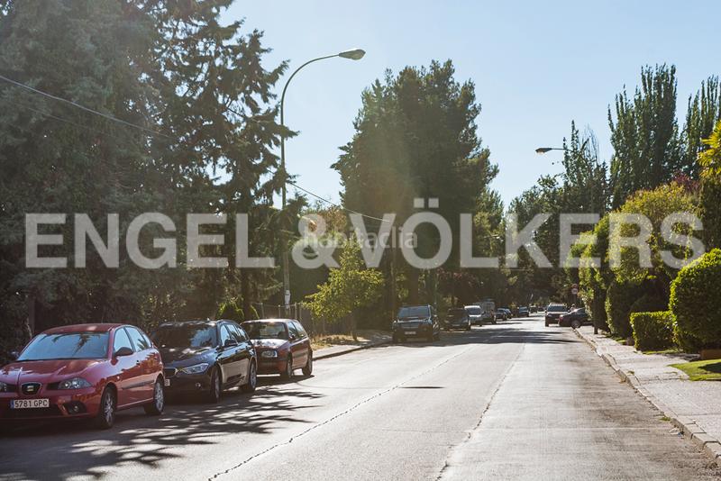 Foto 8e82104e-0837-4417-bddc-06aac899d80c. Rent house with heating parking pool in Canillas Madrid