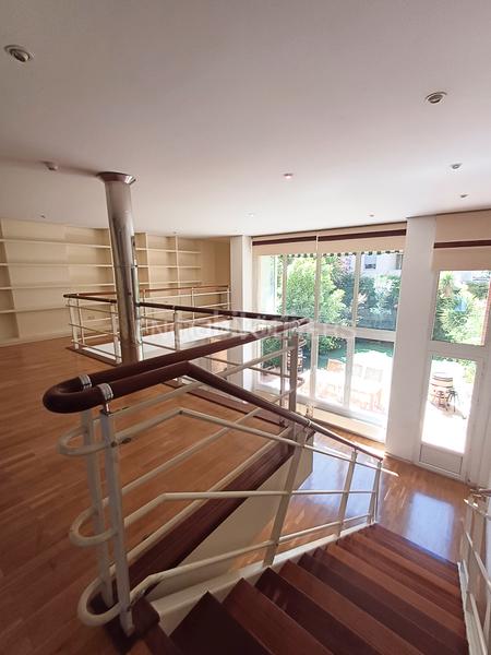 Foto ec72c331-2f39-4b09-9432-d8228c678a6a. Rent house with heating parking pool in Canillas Madrid