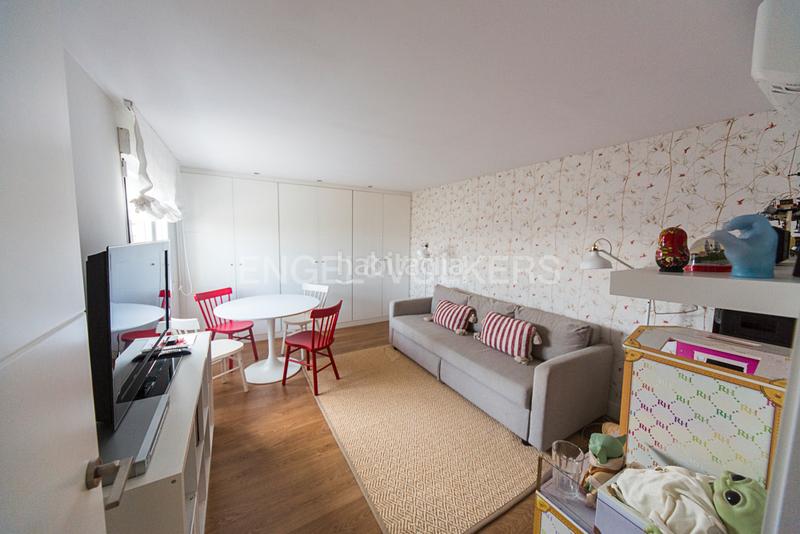 Foto 057a80f6-878b-4291-aaa8-742b12f2c288. Ático  duplex de lujo en arturo soriaCostillares en Madrid