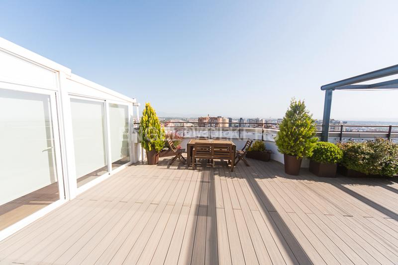 Foto 1052ffa3-18f4-40fc-9541-652f42731374. Ático  duplex de lujo en arturo soriaCostillares en Madrid