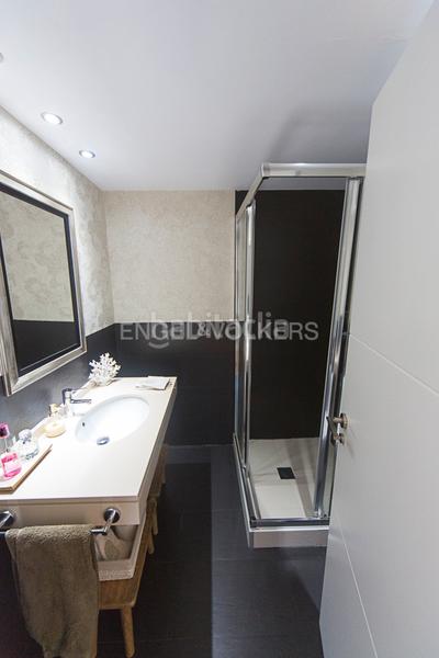 Foto 6d259690-cab5-4062-9cc9-176e04aeea94. Ático  duplex de lujo en arturo soriaCostillares en Madrid