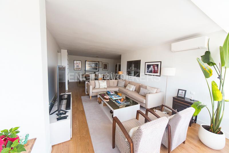 Foto b0b2622b-e500-4922-aa60-031ee6c0e076. Ático  duplex de lujo en arturo soriaCostillares en Madrid