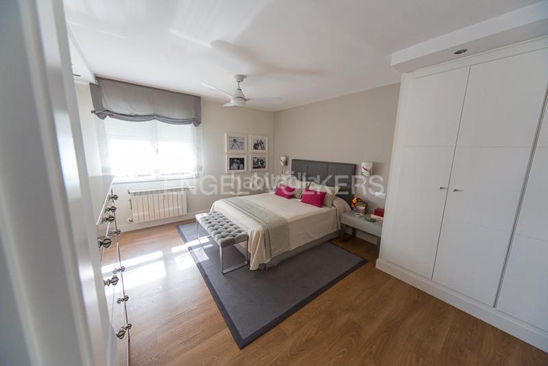 Foto fad7f2e0-79ba-4b9c-9840-abe866220f31. Ático  duplex de lujo en arturo soriaCostillares en Madrid