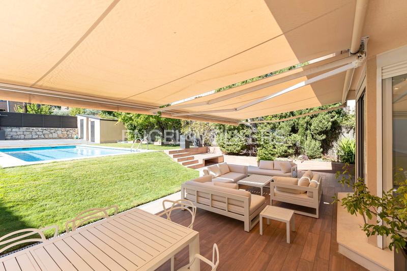 Foto 3a8ce53f-46e7-4f3e-94d8-9cef736c251d. Affitto casa con riscaldamento parcheggio piscina in Madrid