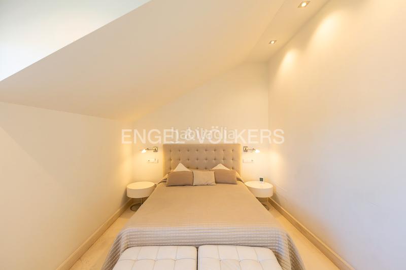 Foto 6e01119a-d3ab-4e93-adfe-640850117926. Alquiler casa exclusiva casa independiente con piscina privada en Madrid