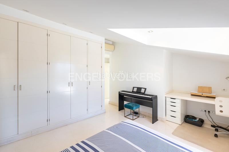 Foto 897de1d2-7195-4bdc-bc7d-c9c18597d79c. Alquiler casa exclusiva casa independiente con piscina privada en Madrid