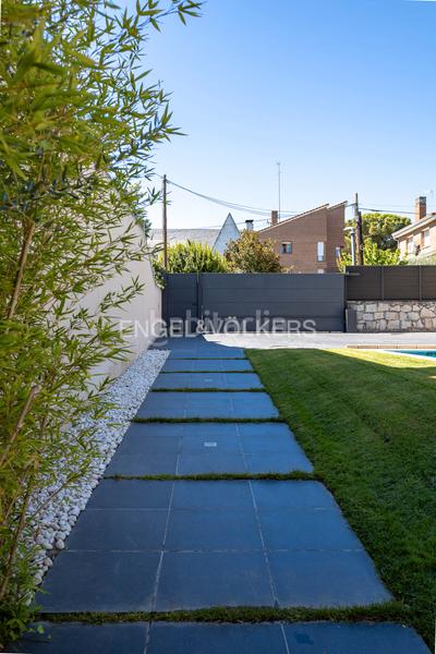 Foto 3aeaa625-b5b6-4e17-8ab2-f3396b20261d. Miete haus mit heizung parking pool in Canillejas Madrid