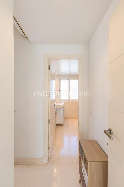 Foto d34b7e2d-bc06-4511-8c30-1d202504c11c. Miete haus mit heizung parking pool in Canillejas Madrid