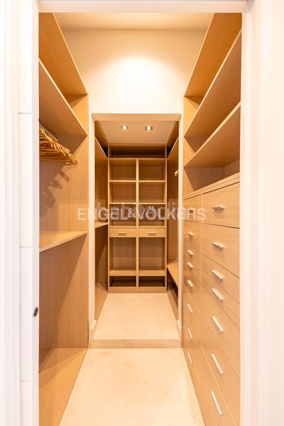 Foto b6b2f836-b3cb-4aec-af0d-bb1703077fc4. Rent house with heating parking pool in Canillejas Madrid