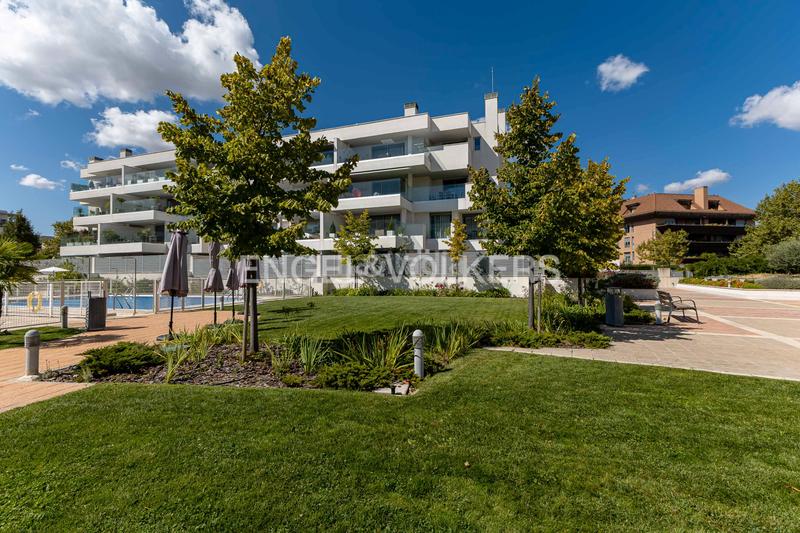 Foto 3565bd08-6e72-435a-b5a3-f32c278329b6. Appartement avec chauffage parking piscine dans Valdepastores-Las Encinas Boadilla del Monte