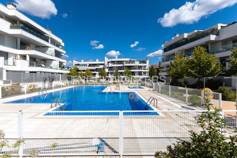 Foto 364047e0-d2e3-465e-8ccd-dccc8f26cb7f. Appartement avec chauffage parking piscine dans Valdepastores-Las Encinas Boadilla del Monte