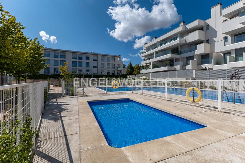 Foto 4d3c45d3-a4f8-4e88-9038-c9cb646f8a99. Appartement avec chauffage parking piscine dans Valdepastores-Las Encinas Boadilla del Monte