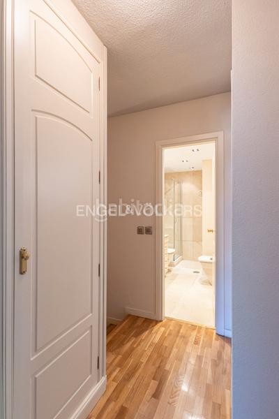 Foto e57b24cc-d27e-4bfe-b62c-d91dfaf2cd92. Rent duplex with heating parking pool in Avenida Europa Pozuelo de Alarcón