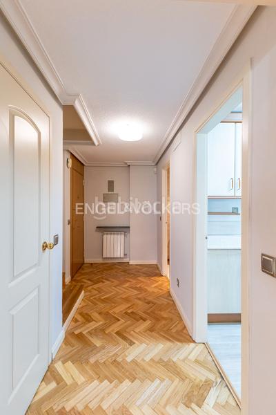 Foto e7f5b733-8a42-47ba-926f-981d29043bda. Rent duplex with heating parking pool in Avenida Europa Pozuelo de Alarcón