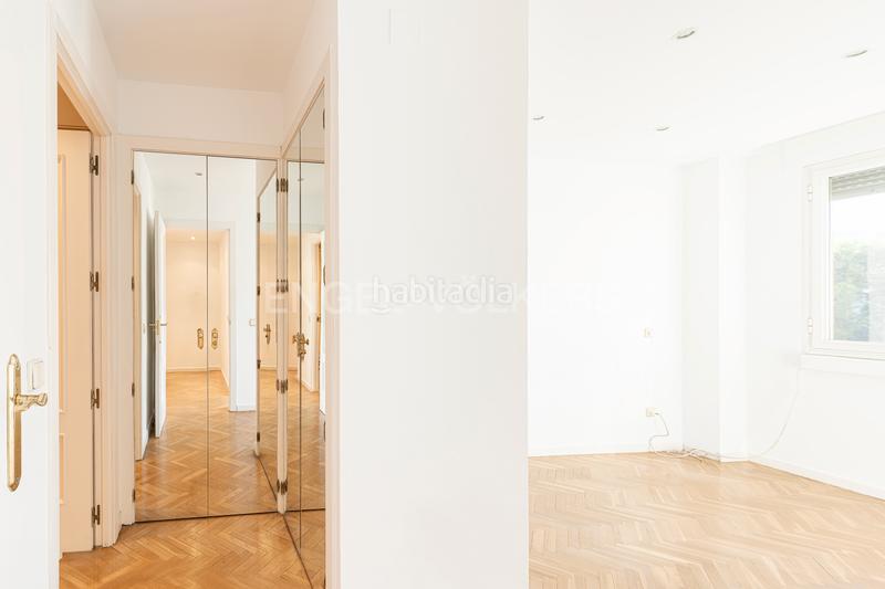 Foto 34386ea8-c19d-405c-922d-0191df0a4ec7. Apartamento exclusivo apartamento en avenida de europa en Pozuelo de Alarcón