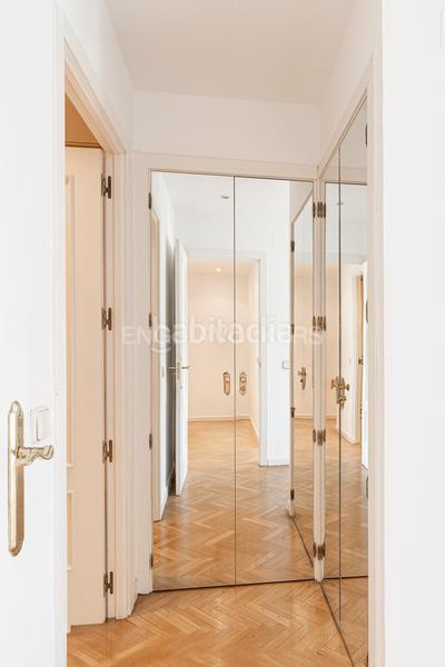 Foto 37d3d1b6-f16c-47a7-b493-91c84d0cdc3e. Apartamento exclusivo apartamento en avenida de europa en Pozuelo de Alarcón