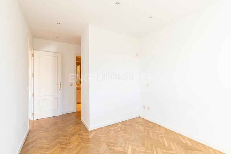 Foto 52251df7-3ccd-4a06-b010-e30c611875fb. Apartamento exclusivo apartamento en avenida de europa en Pozuelo de Alarcón