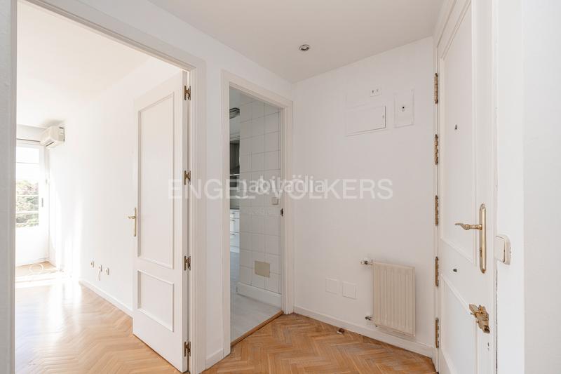 Foto cc9c5599-8aa9-4c6e-881e-a170608558a1. Apartamento exclusivo apartamento en avenida de europa en Pozuelo de Alarcón