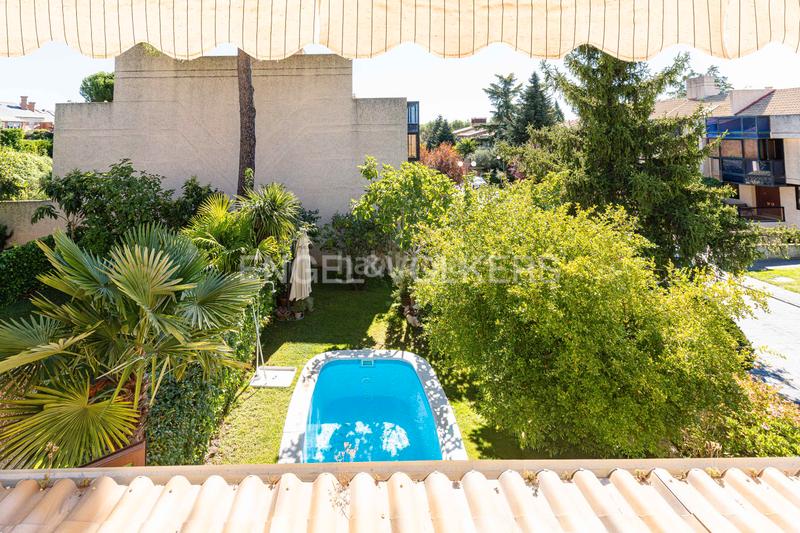 Foto 4d4b9711-5df1-40da-8746-ba1de64e05fc. Casa a schiera con riscaldamento parcheggio piscina in Boadilla del Monte