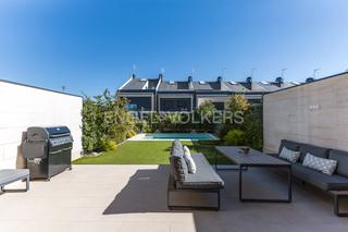 Maison à Valdebebas - Valdefuentes. Espectacular chalet de diseño en valdebebas