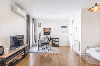 Lloguer Apartament a Universidad-Malasaña. Luminoso piso reformado de 1 dormitorio con despacho en malasaña