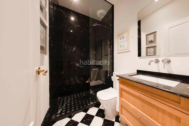 Foto 8d4af006-396a-4729-b999-0ccaad8bd5ab. Apartamento exclusiva vivienda señorial en finca representativa en Almagro en Madrid