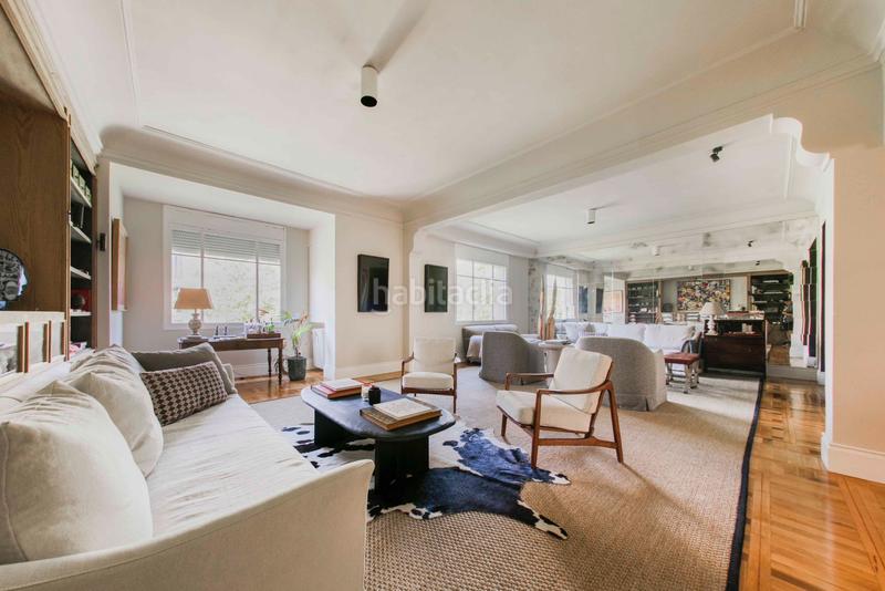 Foto 961244e2-f33e-4868-9764-c0f3d44c47be. Apartamento exclusiva vivienda señorial en finca representativa en Almagro en Madrid