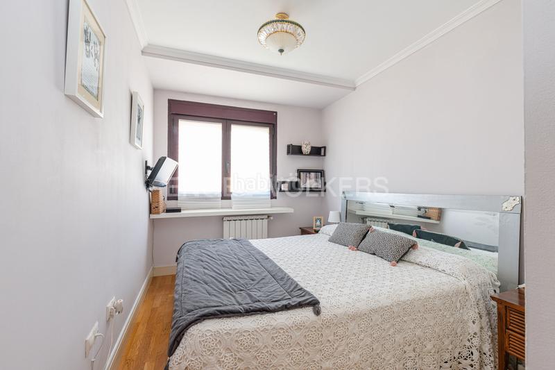 Foto 49de905c-bfb2-406b-9892-459ee4d123e6. Attique avec chauffage parking piscine dans Viñas Viejas Boadilla del Monte