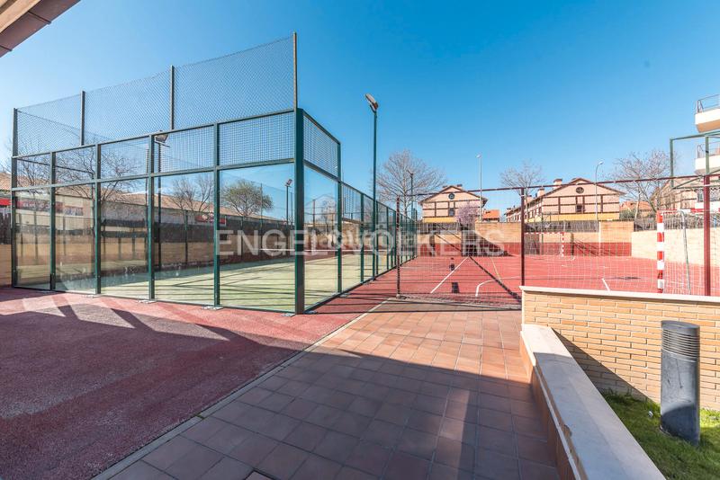 Foto fbb6264f-0feb-42a0-b6d6-aebade7867cd. Attique avec chauffage parking piscine dans Viñas Viejas Boadilla del Monte