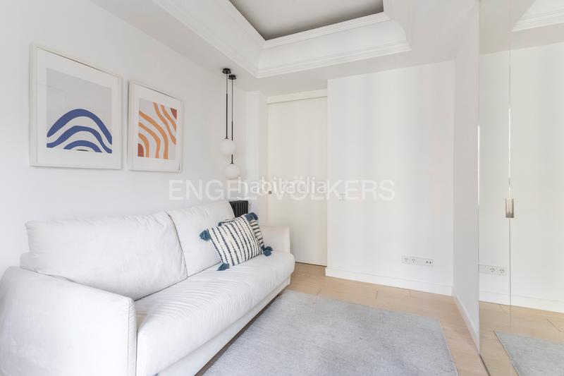Foto f02d0a85-2a71-43a6-a10a-9f2df1babe1a. Miete appartement mit heizung in Goya Madrid