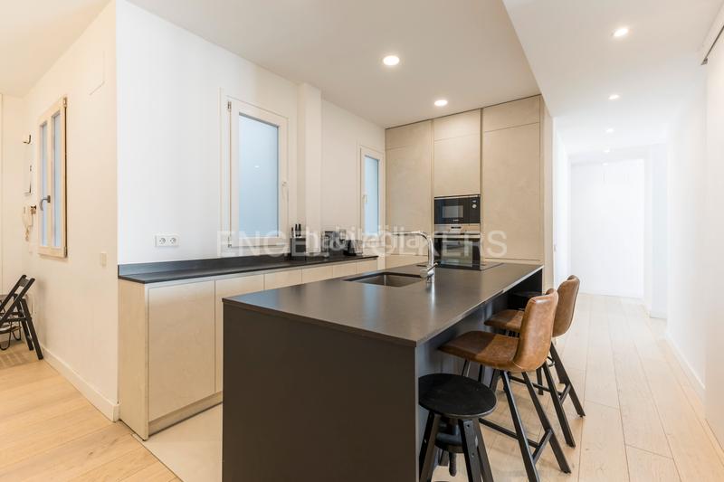 Foto 9c69193a-cc2d-420a-abad-3b38b175f036. Rent apartment with heating in Goya Madrid