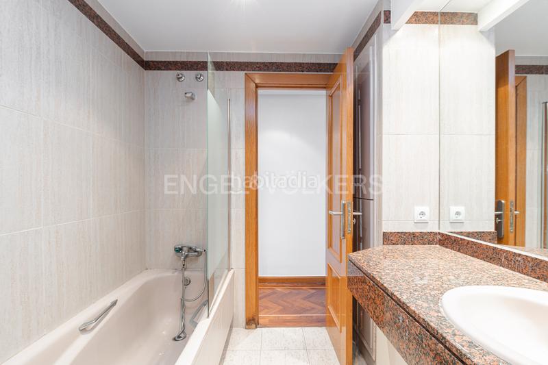 Foto c1db0e89-fdfb-4bf7-9ce6-06768326c218. Affitto piccolo appartamento con riscaldamento parcheggio piscina in Pozuelo de Alarcón