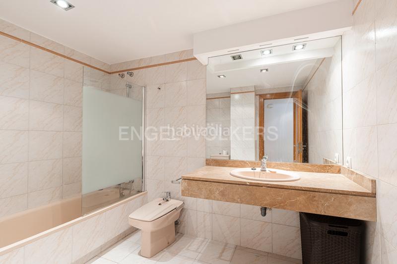 Foto c953f33d-7b4d-428c-9f6c-01e34f1e2ab1. Affitto piccolo appartamento con riscaldamento parcheggio piscina in Pozuelo de Alarcón