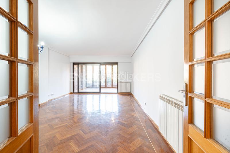Foto 0c3d9acc-f6a4-41c3-9650-96a9694de5cf. Alquiler apartamento exclusivo piso en avenida de europa en Pozuelo de Alarcón