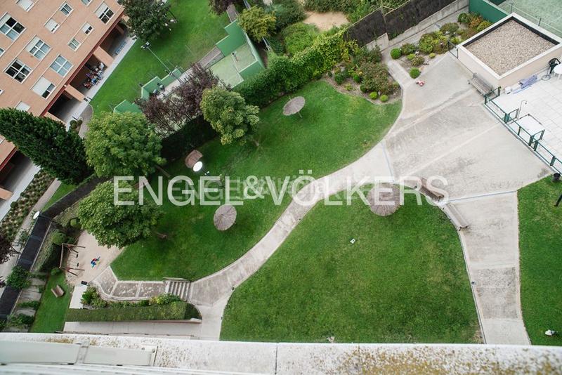 Foto 2de1e1b7-c34a-414c-b5ed-05c4262be19c. Attico con riscaldamento piscina in Rejas Madrid