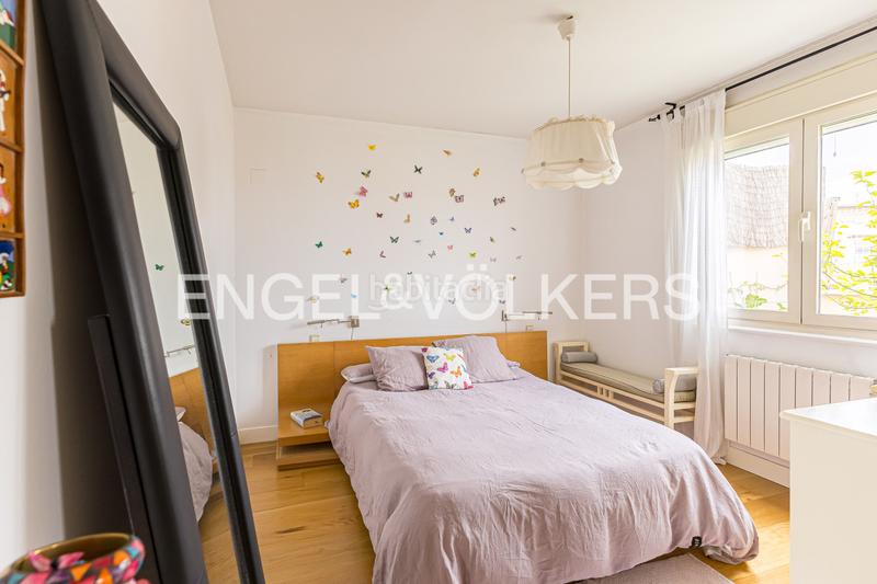 Foto c4d70556-2bf8-44ac-a76c-2c54393f1a12. Attico con riscaldamento piscina in Rejas Madrid