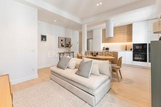 Apartament  Calle de medellín. Reforma de lujo en pleno trafalgar