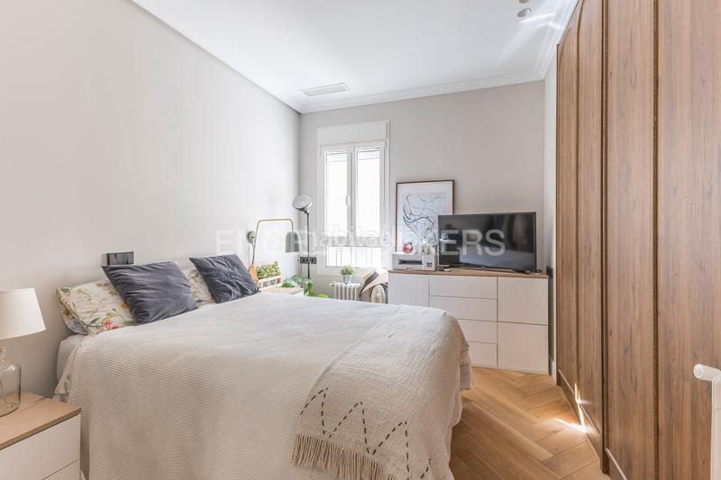 Foto f0fbee4a-d2a4-4478-92a7-df79e9517cf8. Apartament amb calefacció a Gaztambide Madrid