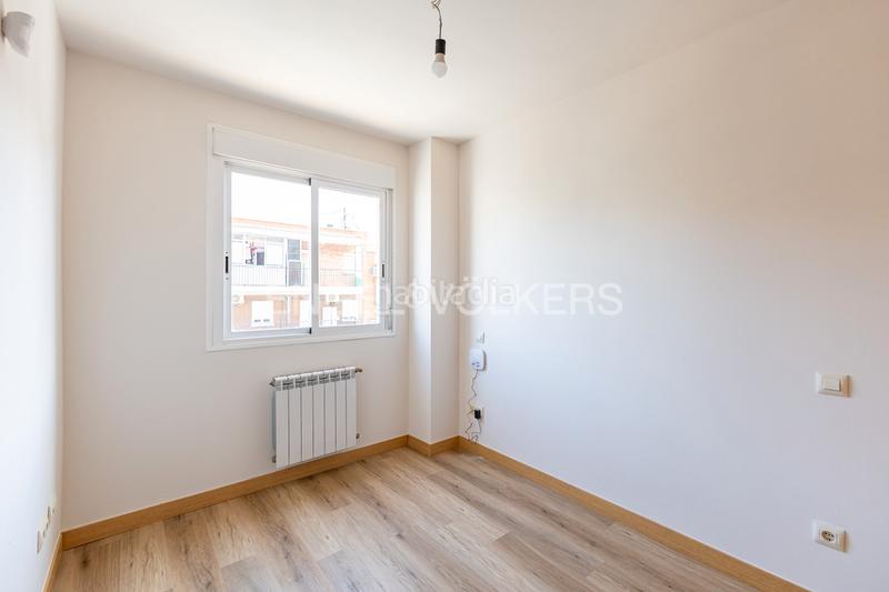 Foto 852dfab1-29d1-4c3e-8524-427da3f56b7a. Apartament amb calefacció aparcament a Butarque Madrid